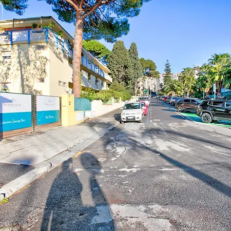 Jolie Sur La - Petit With Shared Pool - Happy Apartment *