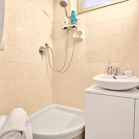 Apartment Jolie Sur La - Petit With Shared Pool - Happy Sanremo