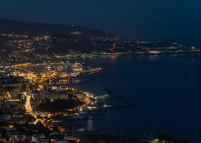 Jolie Sur La - Petit - Happy