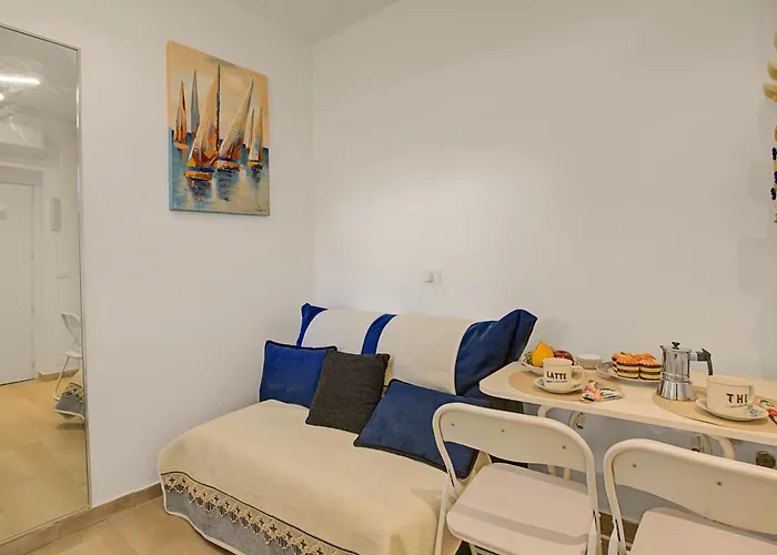 Apartment Jolie Sur La - Petit - Happy Sanremo