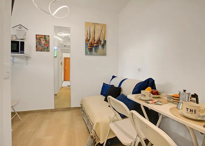 Jolie Sur La - Petit - Happy