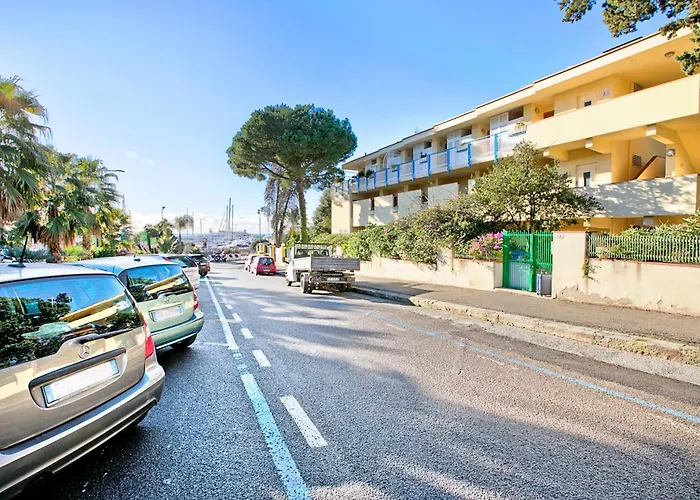 Apartment Jolie Sur La - Petit - Happy